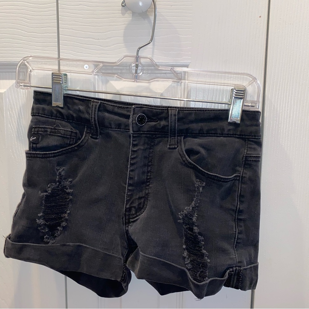 Trendy black ripped jean shorts